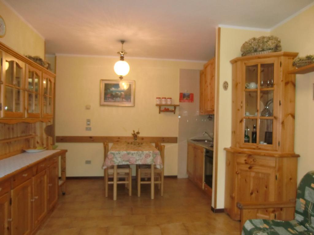 Appartamento Belvedere Molina di Ledro Δωμάτιο φωτογραφία